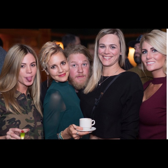 Meet your Posher, Tasha - Picture 5 of 6